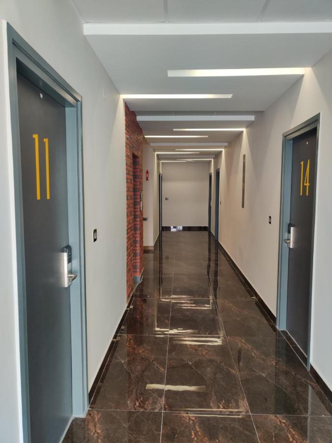 Restel Studio Flats Haydarabad Dış mekan fotoğraf