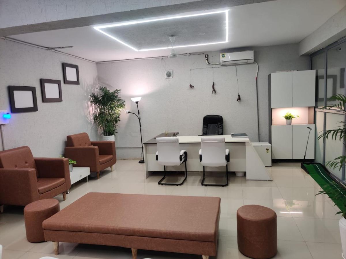 Restel Studio Flats Haydarabad Dış mekan fotoğraf